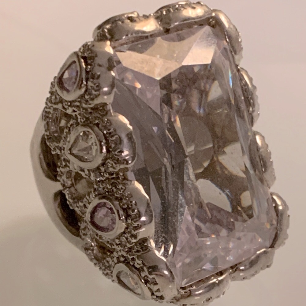 Huge ring .925 Crystal clear and Purple Bling